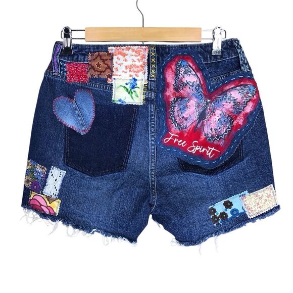 OOAK Universal Thread Womens Upcycled “Free Spirit” Cut Off Denim Shorts Sz 4/27 - Picture 3 of 16
